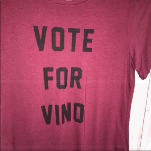 Old Navy Vote For Vino Tee - Picture 3 of 6